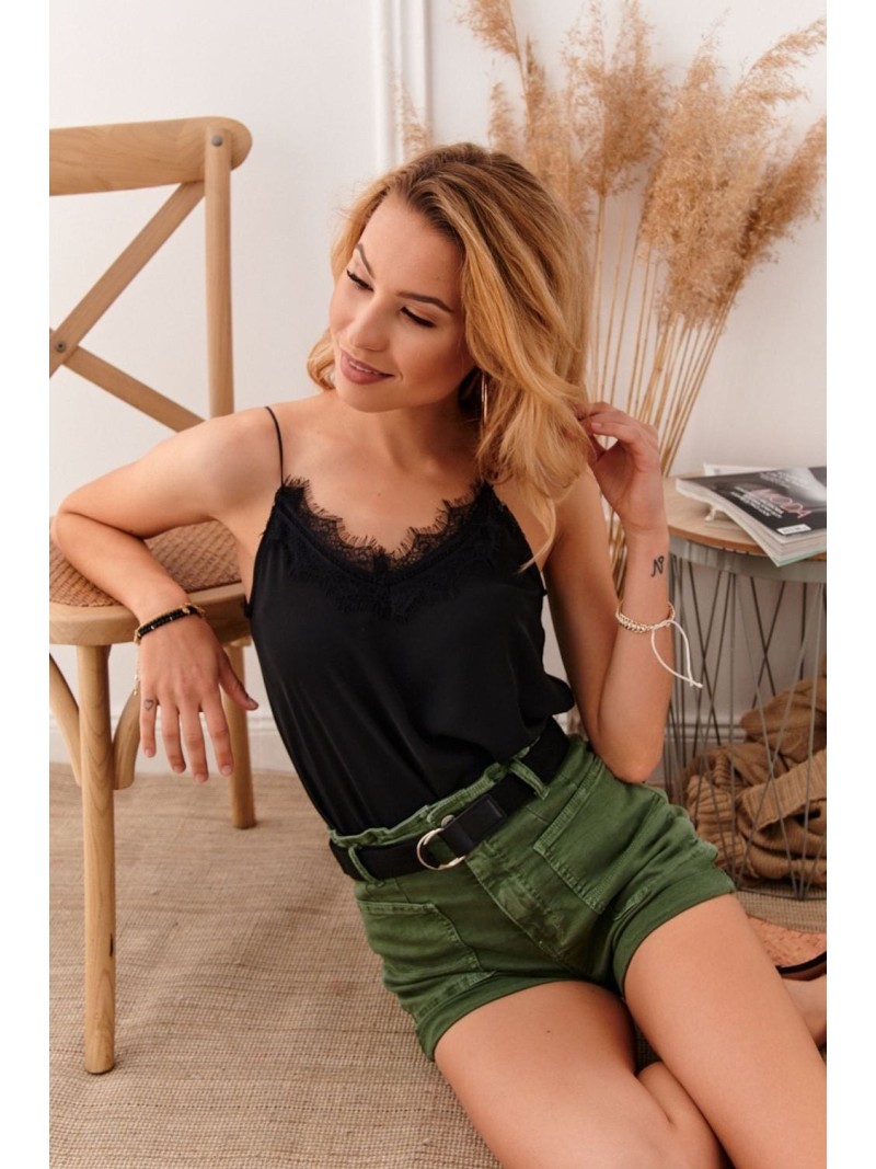 Pantaloni scurti dama cu curea, verde 018 - Magazin online - Boutique